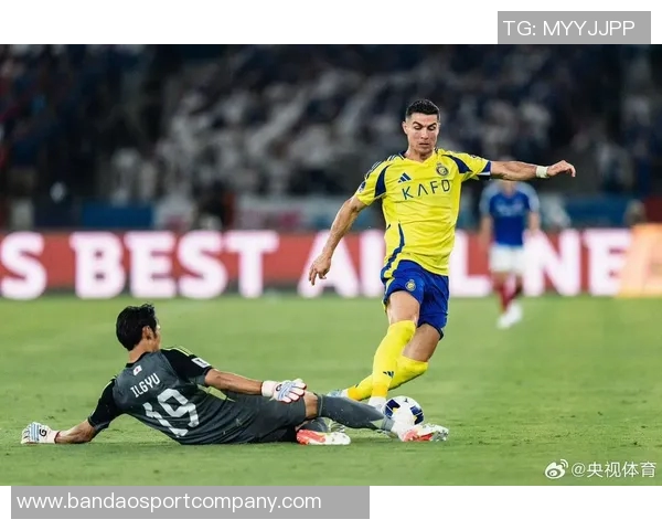 本泽马社交媒体庆祝战胜利雅得胜利强调团队承诺与重要胜利