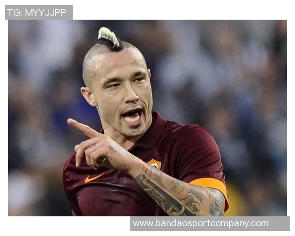 踢球背后的故事纳因戈兰母亲独自抚养五子艰辛历程 踢球背后的故事纳因戈兰母亲独自抚养五子艰辛历程