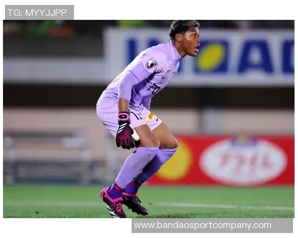 阿森纳关注帕尔马门将铃木彩艳并派遣球探进行考察