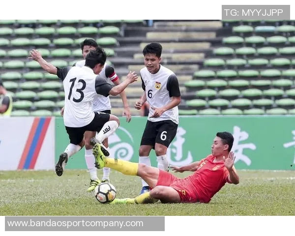 贺一然谈比赛经验：频繁比赛助力球员快速成长与进步