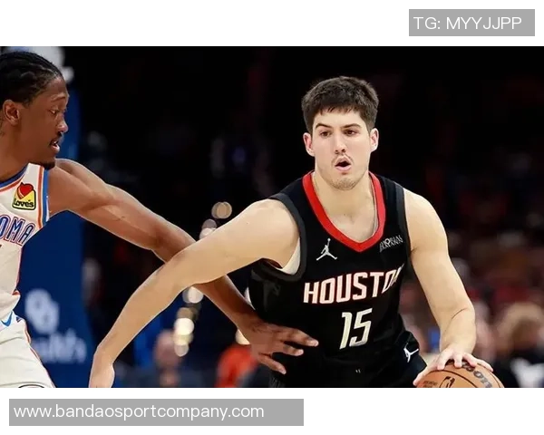 乌度卡称赞谢泼德投射能力期待他在阅读防守与传球方面的进步