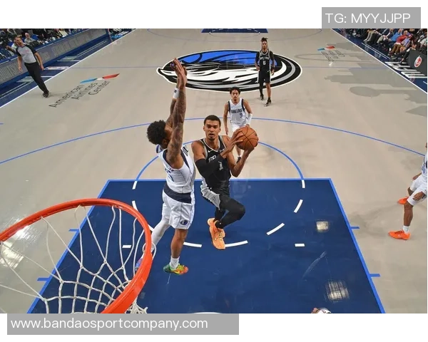 文班亚马揭幕战狂砍40分15板MVP概率飙升至19位列联盟第四