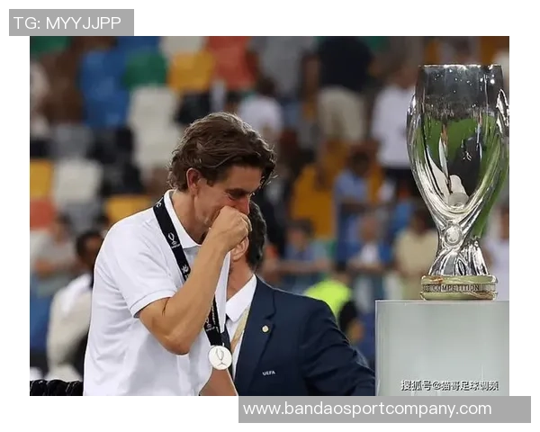 弗兰克确认罗梅罗明天首发对阵利兹联并谈续约本坦库尔的喜悦之情