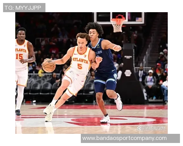 沃尔赞约基奇轻松自如的表现与其他球员拼尽全力形成鲜明对比