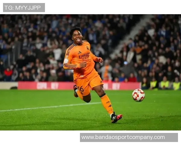 罗马诺透露恩德里克愿冬窗外租备战世界杯但不考虑永久转会