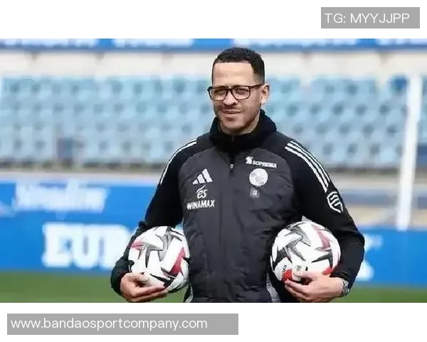 切尔西看好罗塞尼尔与马雷斯卡风格相似助力球队平稳过渡