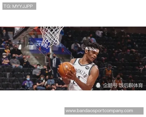 库明加表现抢眼前三场场均157分73篮板4助攻三分命中率高达50