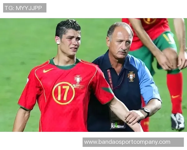 意大利新星坎帕涅洛在U17世界杯中崭露头角崇拜C罗为榜样