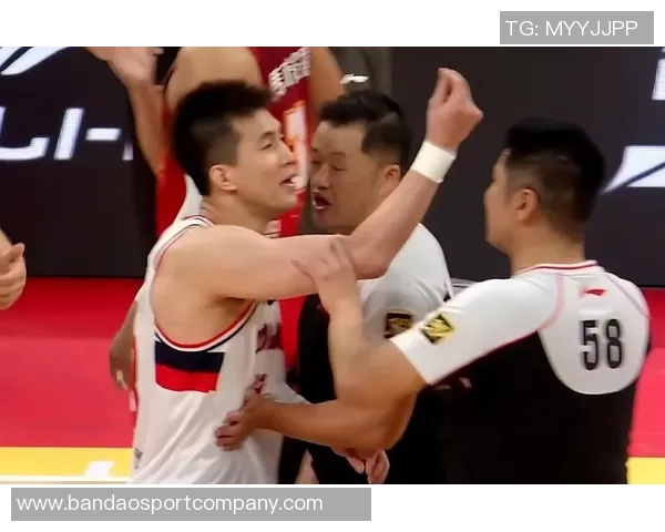 郭艾伦在赛场上享受比赛乐趣超越外界压力球迷对此深表认同