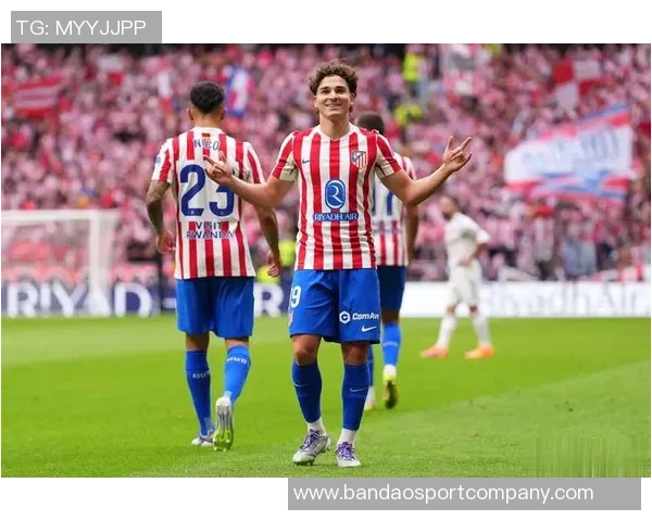 西甲9月最佳阵容揭晓巴萨五将入选姆巴佩与阿尔瓦雷斯搭档